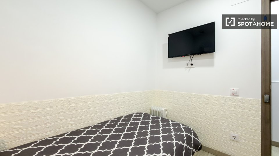 Double room Barcelona, 4 beds — photo 54