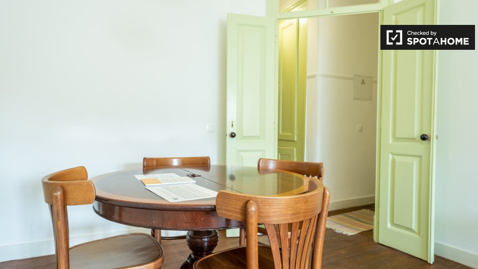 Apartment Lisbon, 1 bed — photo 2