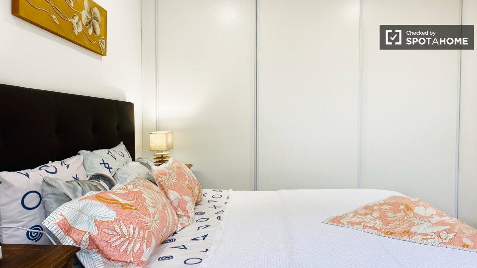 Apartment Lisbon, 1 bed — photo 3