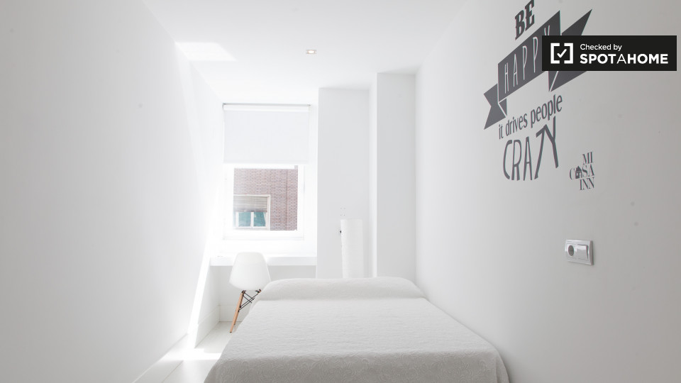 Apartment Madrid, 12 beds — photo 10