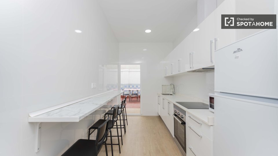 Double room Valencia, 5 beds — photo 17