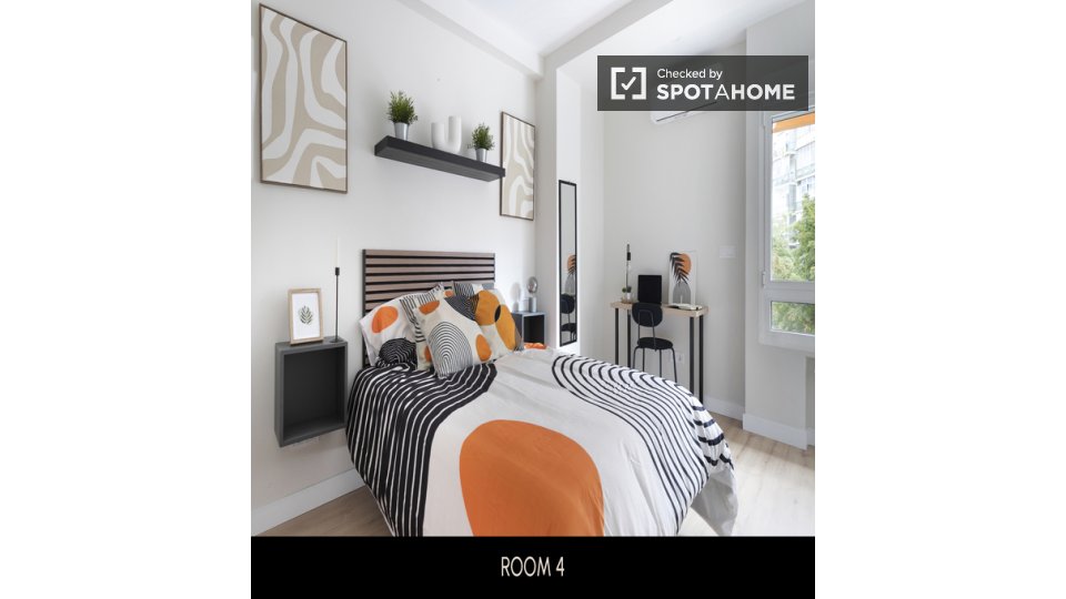 Double room Madrid, 7 beds, 162m² — photo 14