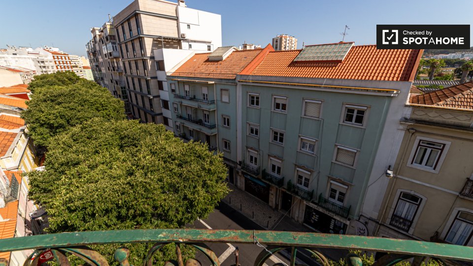 Double room Lisbon, 9 beds — photo 5