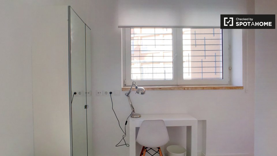 Double room Madrid, 6 beds — photo 1