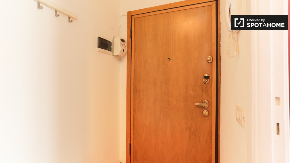Apartment Milan, 1 bed, 70m² — photo 24