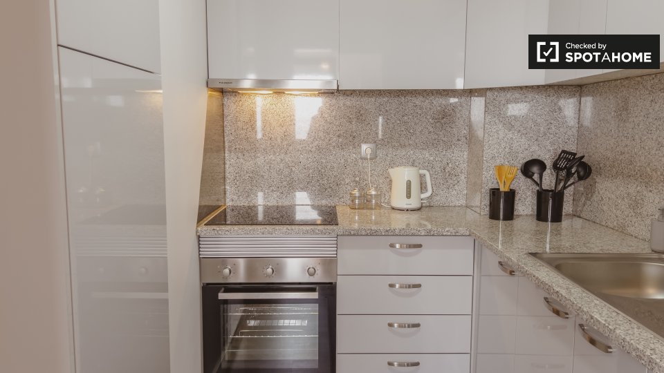 Apartment Porto, 1 bed, 59m² — photo 15