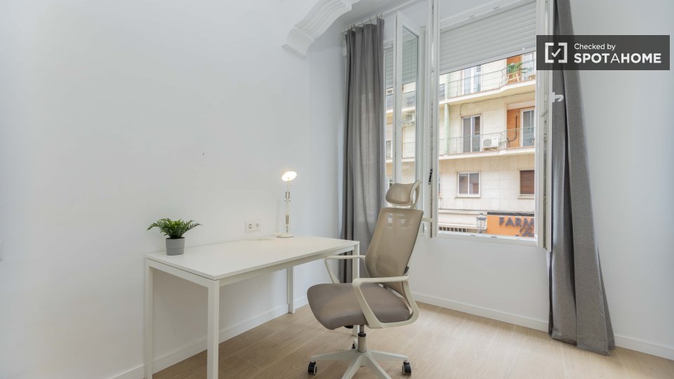 Double room Valencia, 5 beds — photo 2
