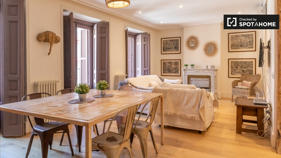 Apartment Madrid, 3 beds, 130m² — photo 1