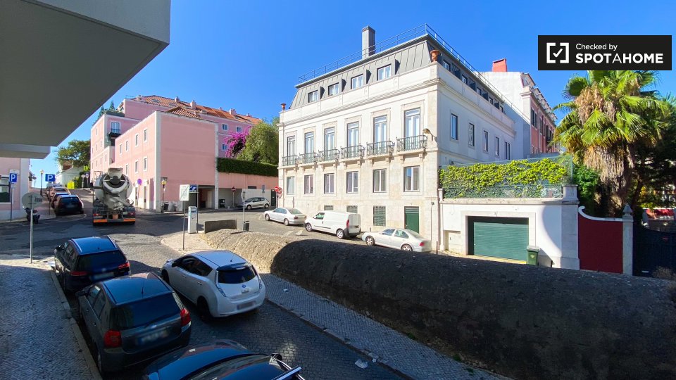 Double room Lisbon, 10 beds — photo 4