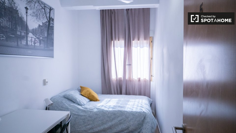 Double room Valencia, 6 beds — photo 11