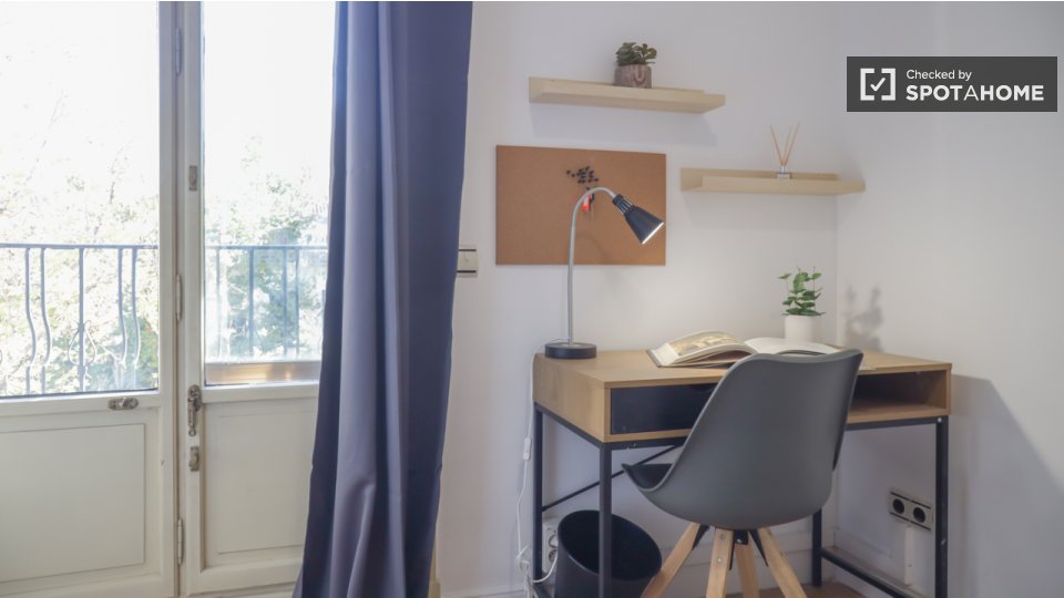 Double room Madrid, 18 beds — photo 19