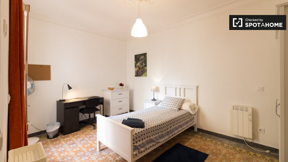 Double room Barcelona, 4 beds, 130m² — photo 1