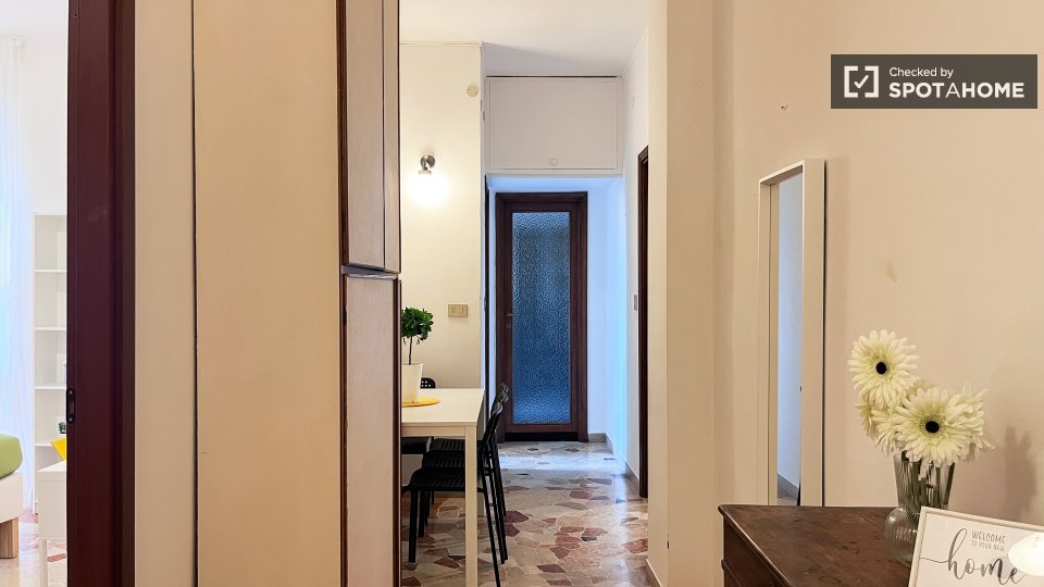 Double room Milan, 4 beds — photo 16