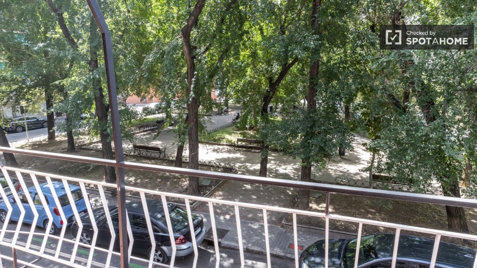 Double room Madrid, 4 beds — photo 54