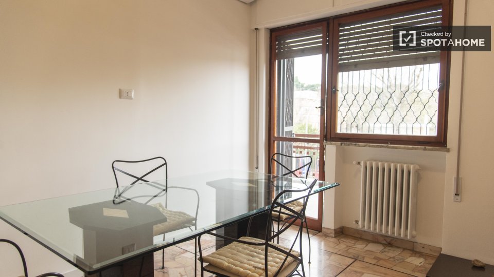 Double room Rome, 4 beds — photo 1
