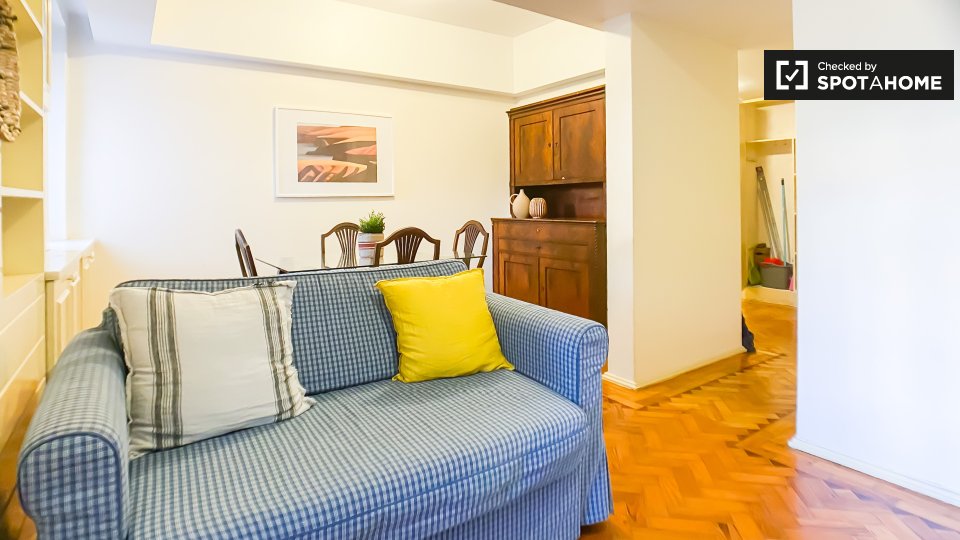 Double room Lisbon, 2 beds — photo 10