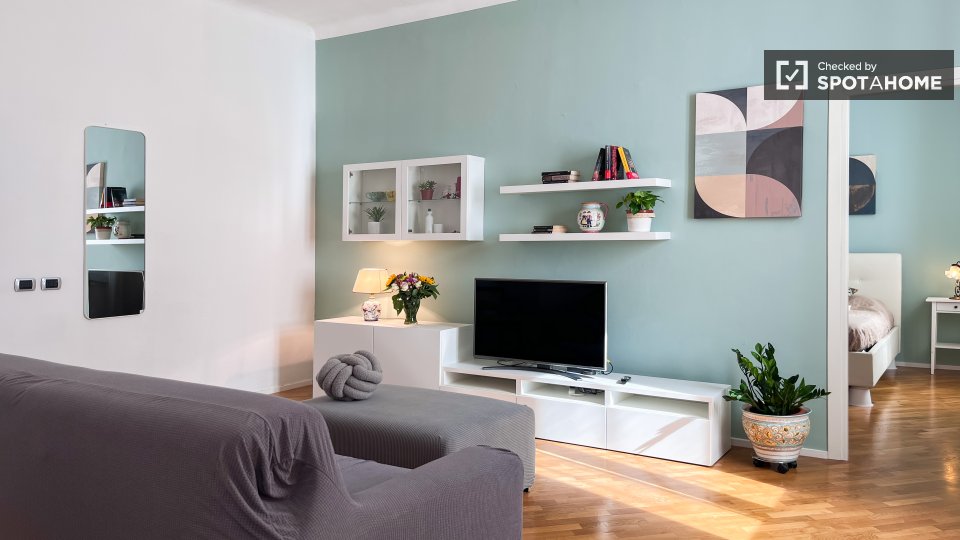 Apartment Milan, 1 bed — photo 2