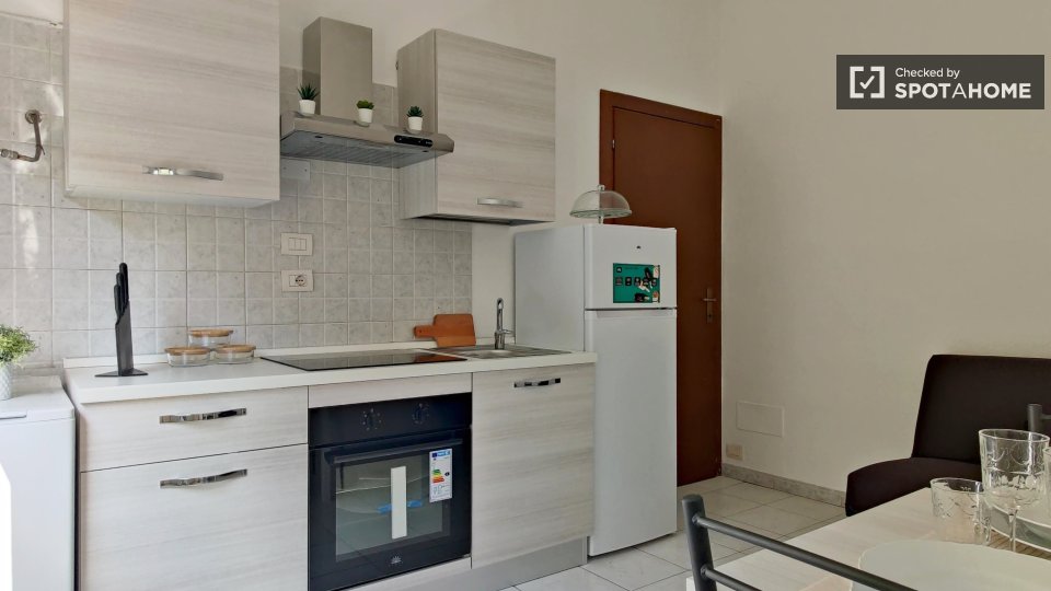 Apartment Milan, 1 bed — photo 2