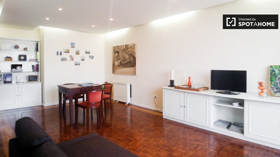 Apartment Porto, 2 beds, 125m² — photo 2
