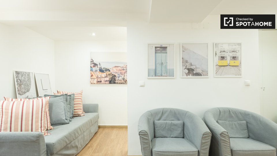 Apartment Lisbon, 1 bed — photo 2