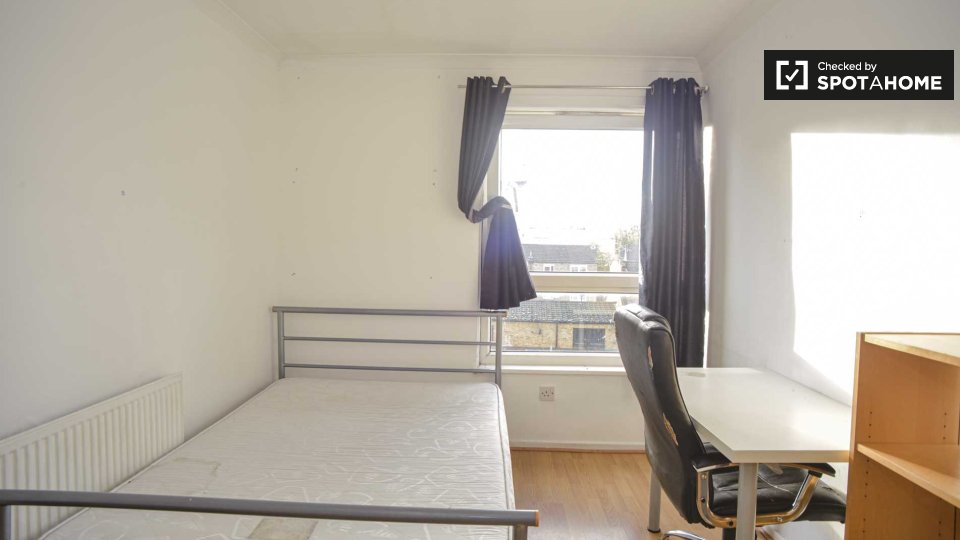Double room London, 4 beds — photo 1