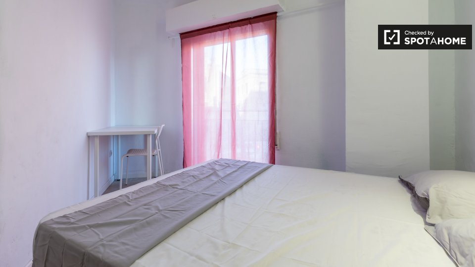 Double room Valencia, 6 beds — photo 1
