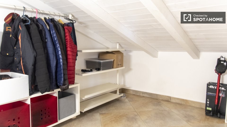 Apartment Rome, 1 bed — photo 14