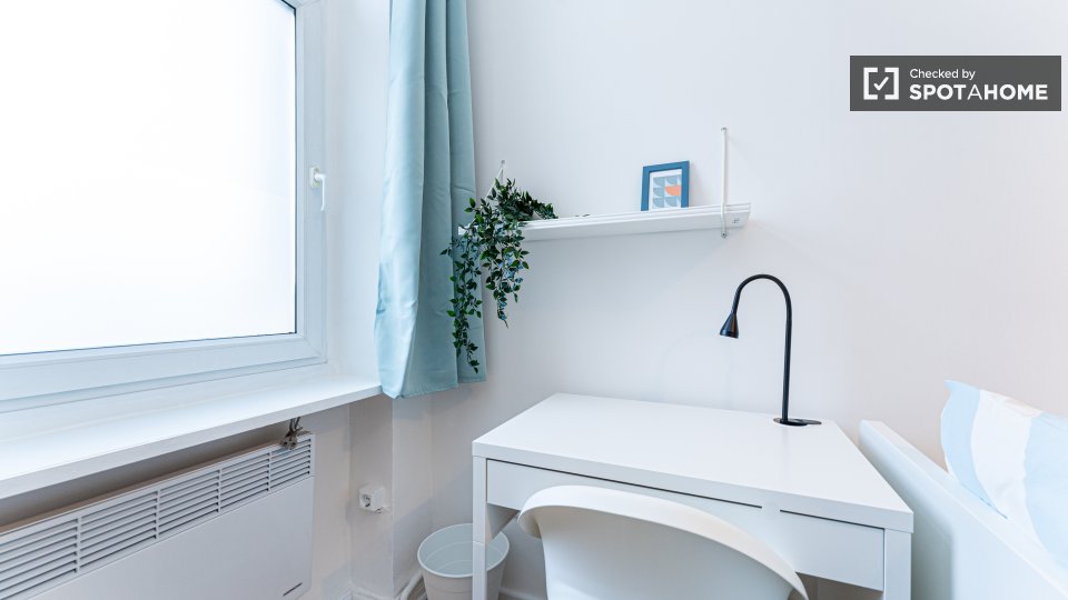 Double room Berlin, 5 beds, 98m² — photo 2