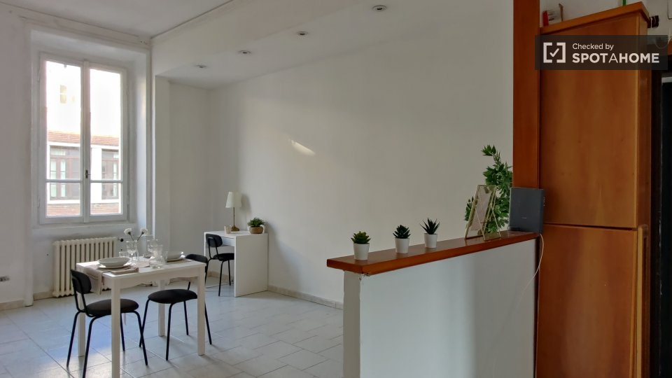 Apartment Milan, 1 bed — photo 1