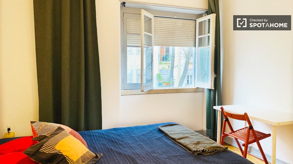 Double room Lisbon, 5 beds, 120m² — photo 42