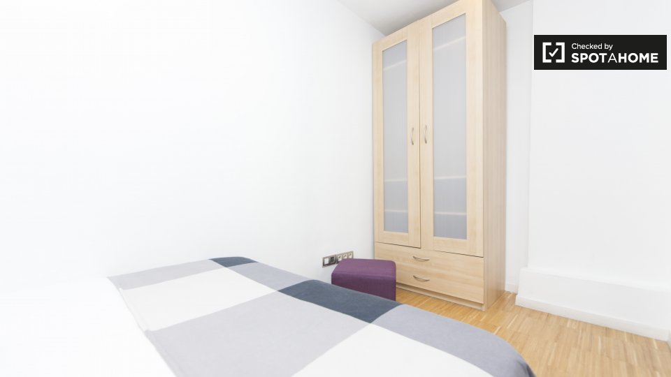 Apartment Madrid, 2 beds, 1m² — photo 19
