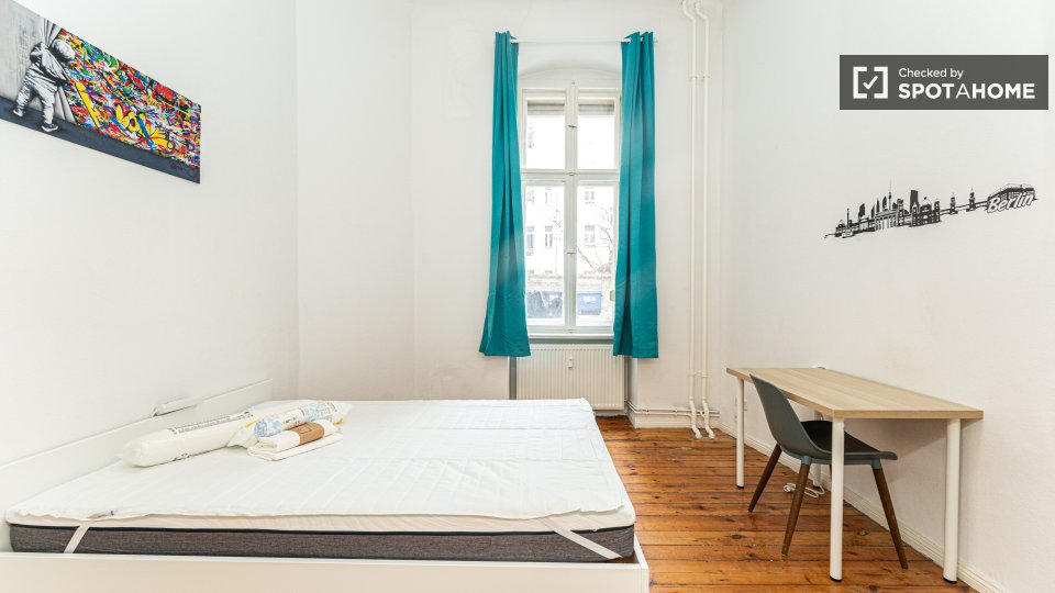 Double room Berlin, 2 beds, 62m² — photo 1