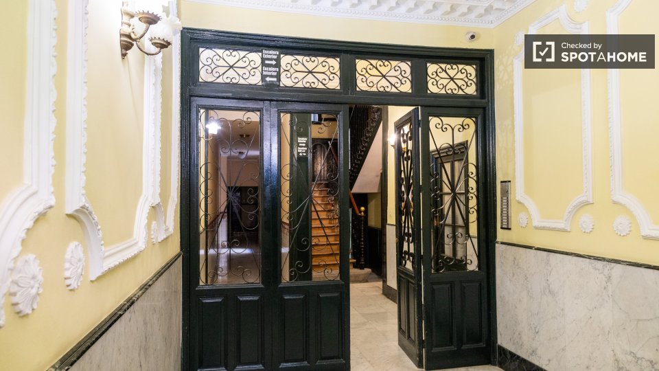 Apartment Madrid, 1 bed, 40m² — photo 19