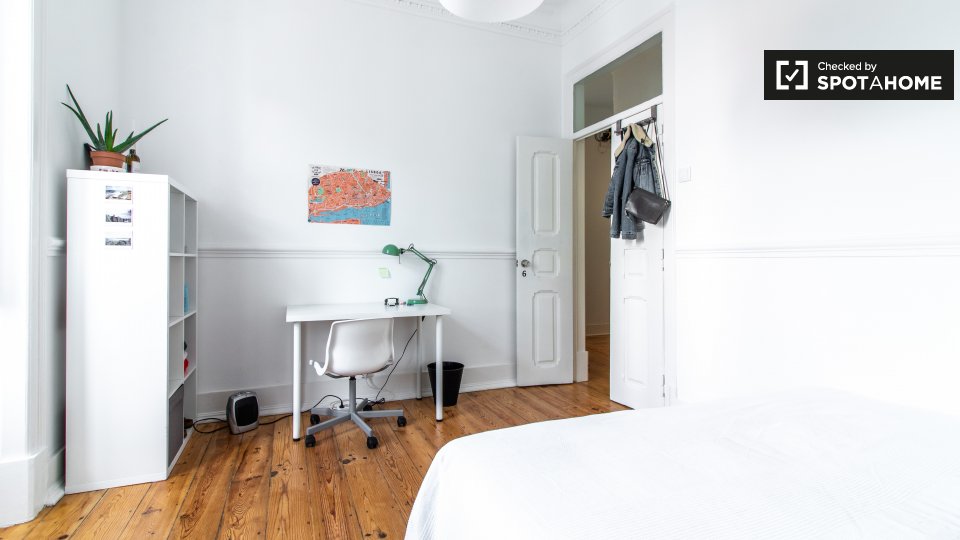 Double room Lisbon, 7 beds, 110m² — photo 3