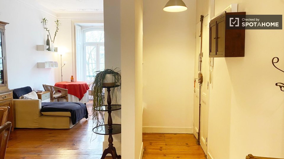 Apartment Lisbon, 1 bed, 95m² — photo 27