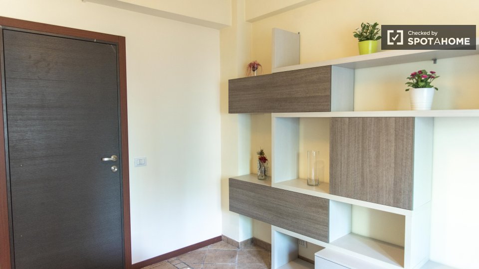 Double room Rome, 3 beds — photo 9