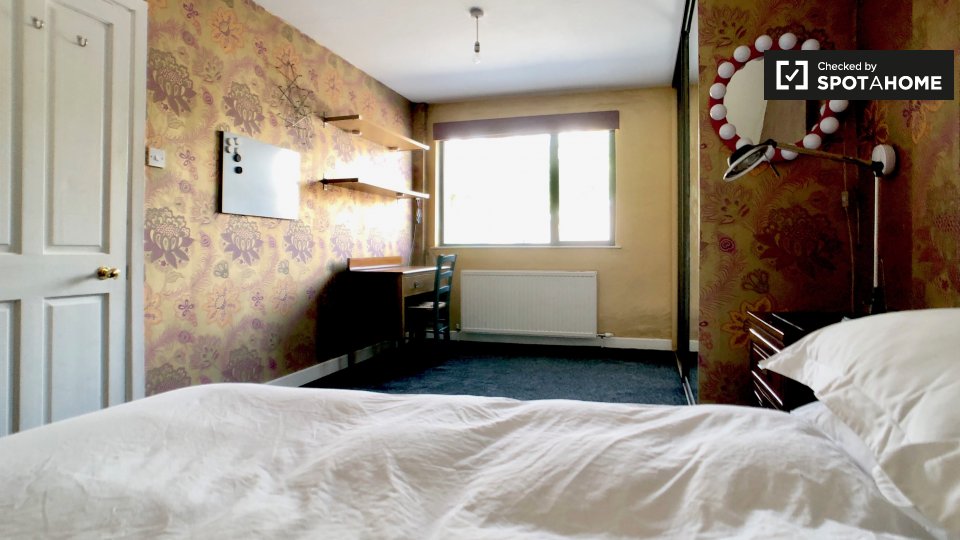 Double room Dublin, 3 beds — photo 1