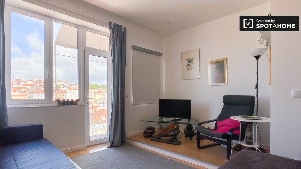 Apartment Lisbon, 2 beds, 120m² — photo 15