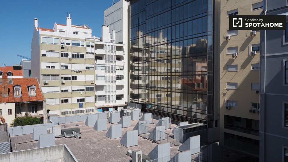 Apartment mono Lisbon, 47m² — photo 14
