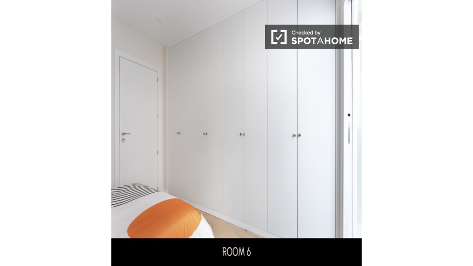 Double room Madrid, 7 beds, 162m² — photo 15