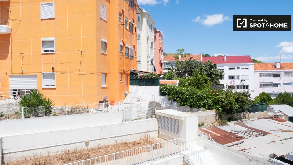 Apartment mono Lisbon, 50m² — photo 14