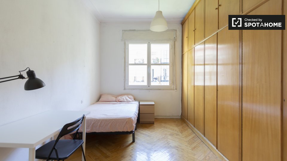 Double room Madrid, 9 beds — photo 1
