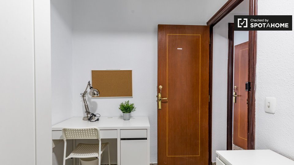 Double room Valencia, 5 beds — photo 4