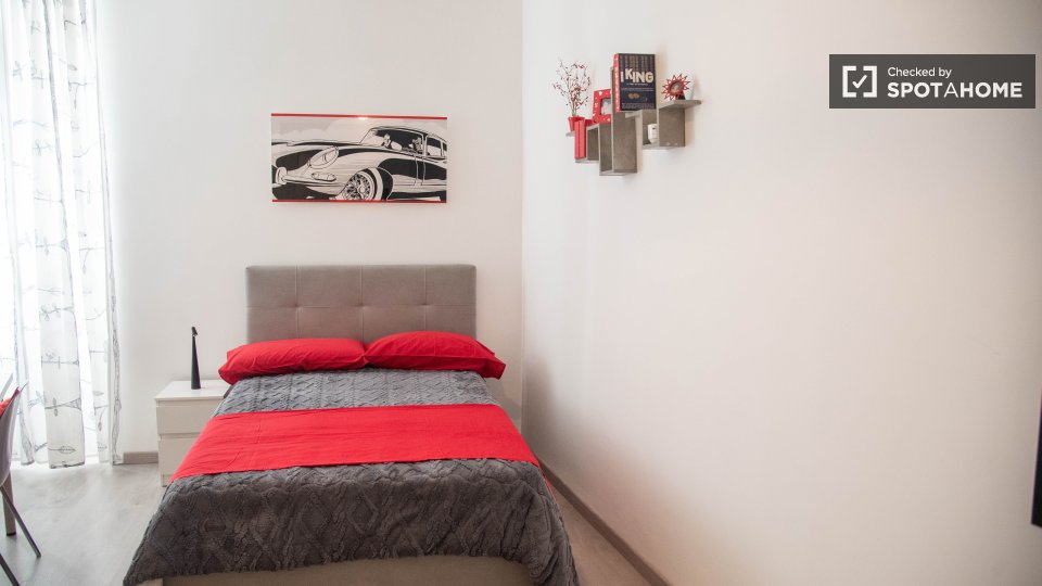 Double room Rome, 3 beds, 80m² — photo 24