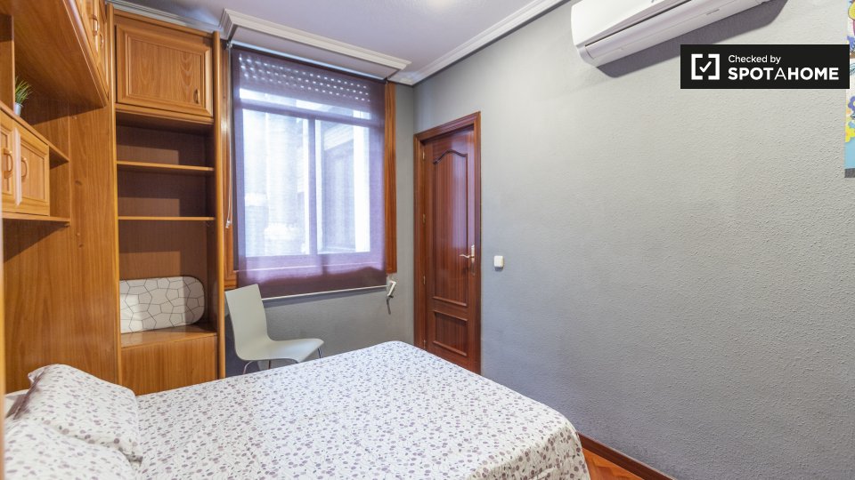 Estupendo monoambiente en alquiler en Centro, Madrid