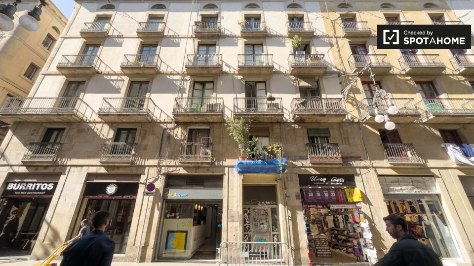 Apartment mono Barcelona, 41m² — photo 4