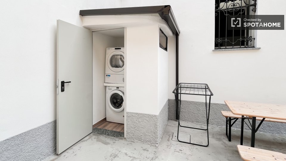 Double room Milan, 4 beds — photo 5
