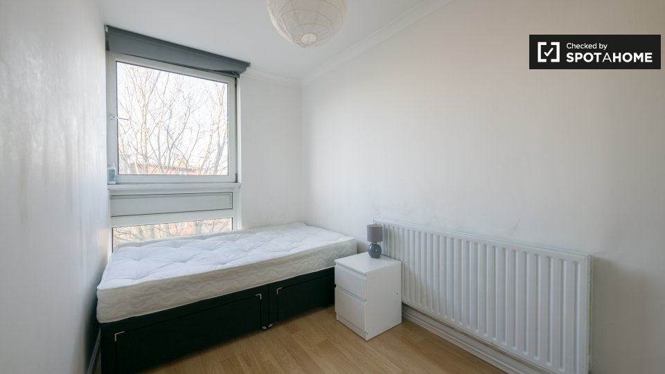 Double room London, 4 beds — photo 1