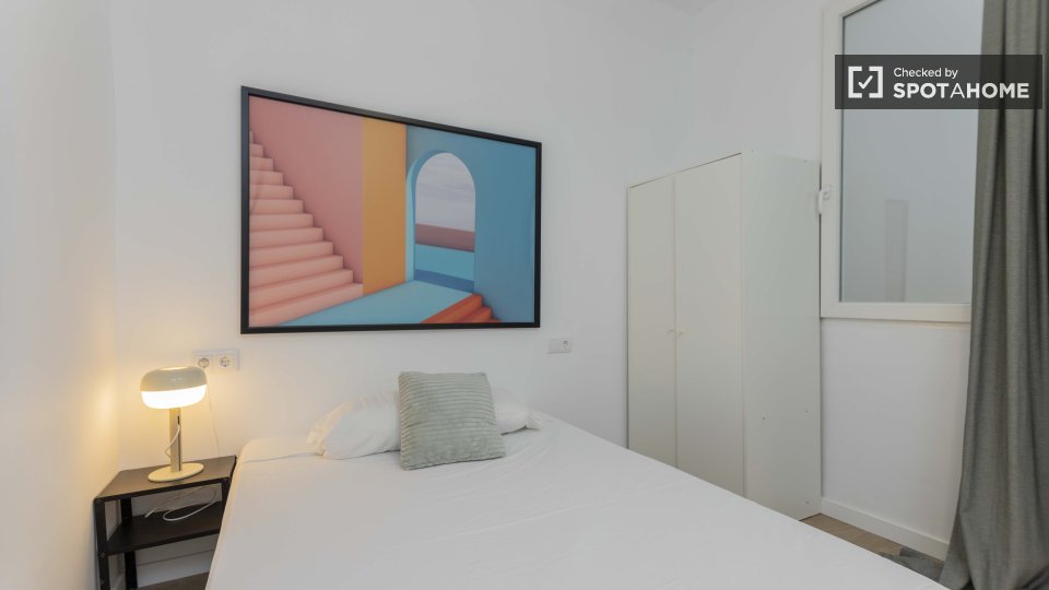 Double room Valencia, 5 beds — photo 11