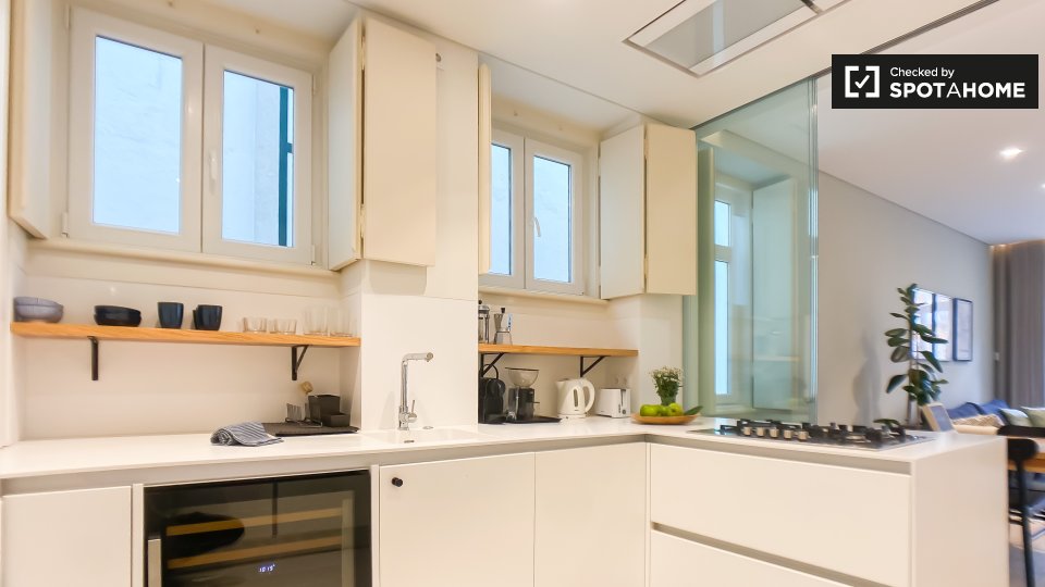 Apartment Lisbon, 2 beds, 130m² — photo 9